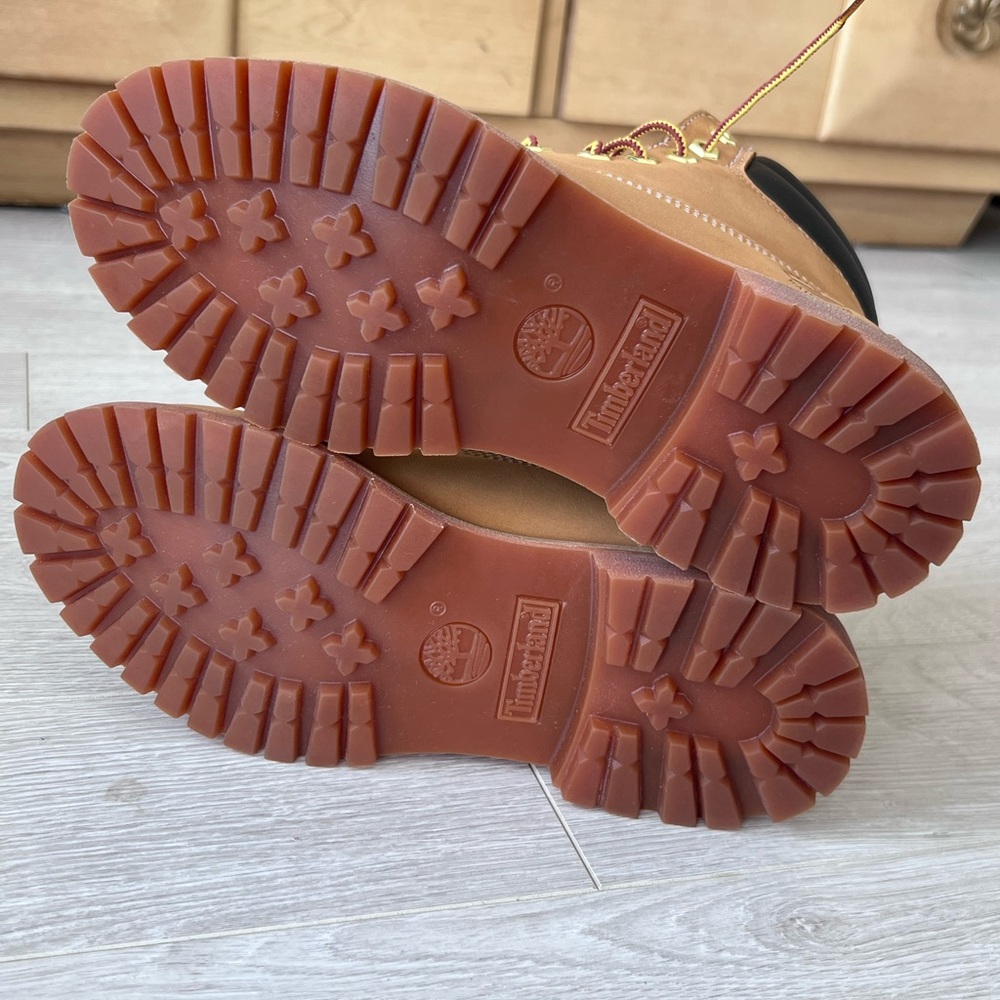 🔥Mint New Timberland Waterville 6” Waterproof Women’s Boots Wheat Nubuck - SZ 7🔥 - Picture 12 of 14